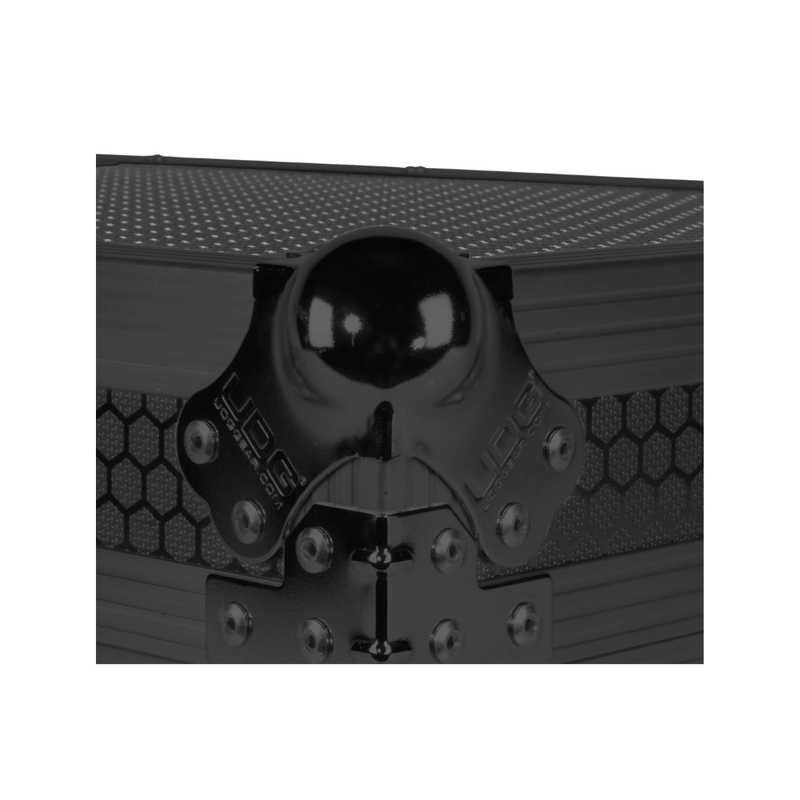 UDG Ultimate Flight Case Multi Format CDJ/MIXER MK3, Black - Image 2