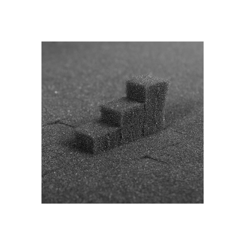 UDG Ultimate Pick Foam Flight Case Multi Format, L, Black - Image 9