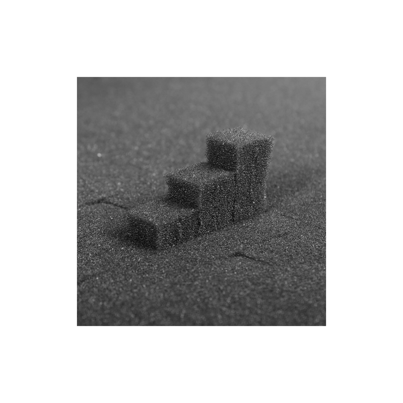 UDG Ultimate Pick Foam Flight Case Multi Format, M, Black - Image 2